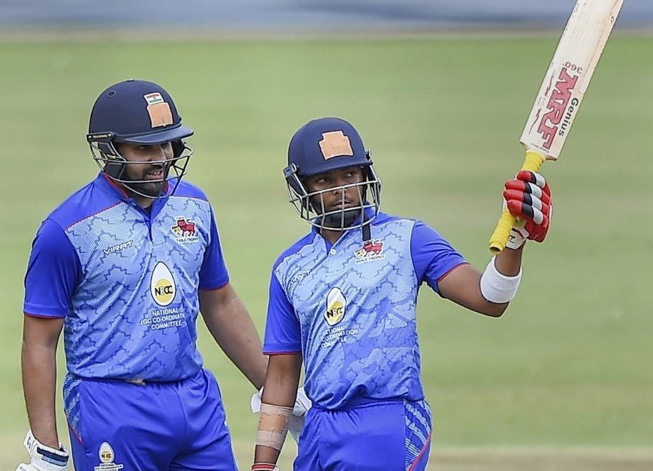 prithvi shaw flies back home in the middle of deodhar trophy Prithvi Shaw flies back home in the middle of Deodhar Trophy