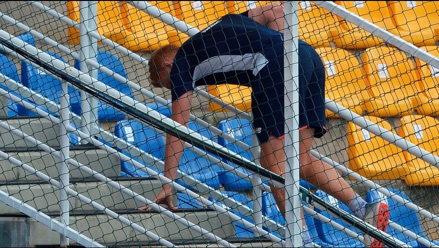 Ben Foakes replaces injured Bairstow in England Test squad