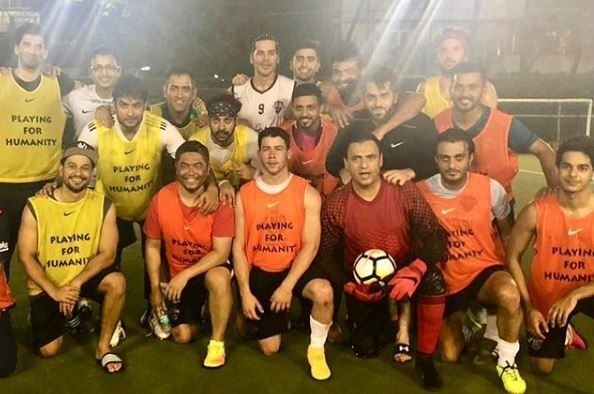 Dhoni plays football against Priyanka Chopra's finacé Nick Jonas, pics go viral
