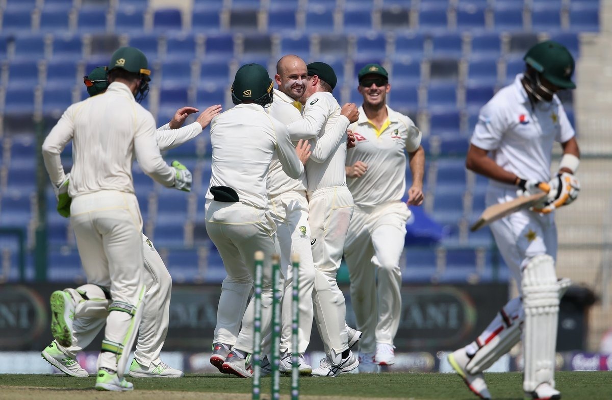 watch nathan lyons 4 wickets in 6 balls destroys pakistan top order WATCH: Nathan Lyon's 4 wickets in 6 balls DESTROYS Pakistan top-order