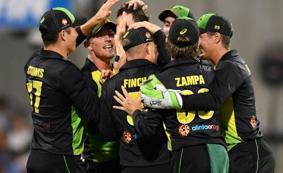 Stoinis, Zampa end Australia's losing streak with 4-run win over India