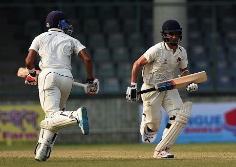 Ranji Trophy Group A: Mumbai earn first innings lead; Tare, Dubey lead fight back