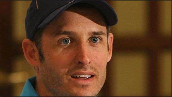 Hardik's absence will hurt India: Hussey