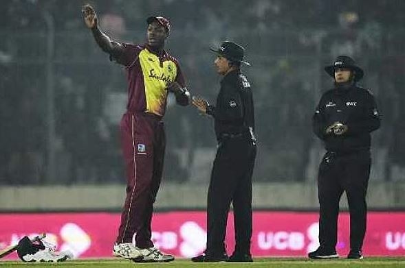 BAN vs WI T20I: Brathwaite expresses frustration after umpire's controversial decision