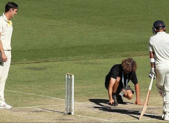 ind vs aus sachin tendulkar reacts to iccs perth pitch rating IND vs AUS: Sachin Tendulkar reacts to ICC's Perth pitch rating