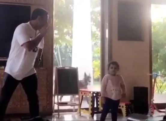 watch ms dhoni learns dancing moves from daughter ziva WATCH: MS Dhoni learns dancing moves from daughter Ziva