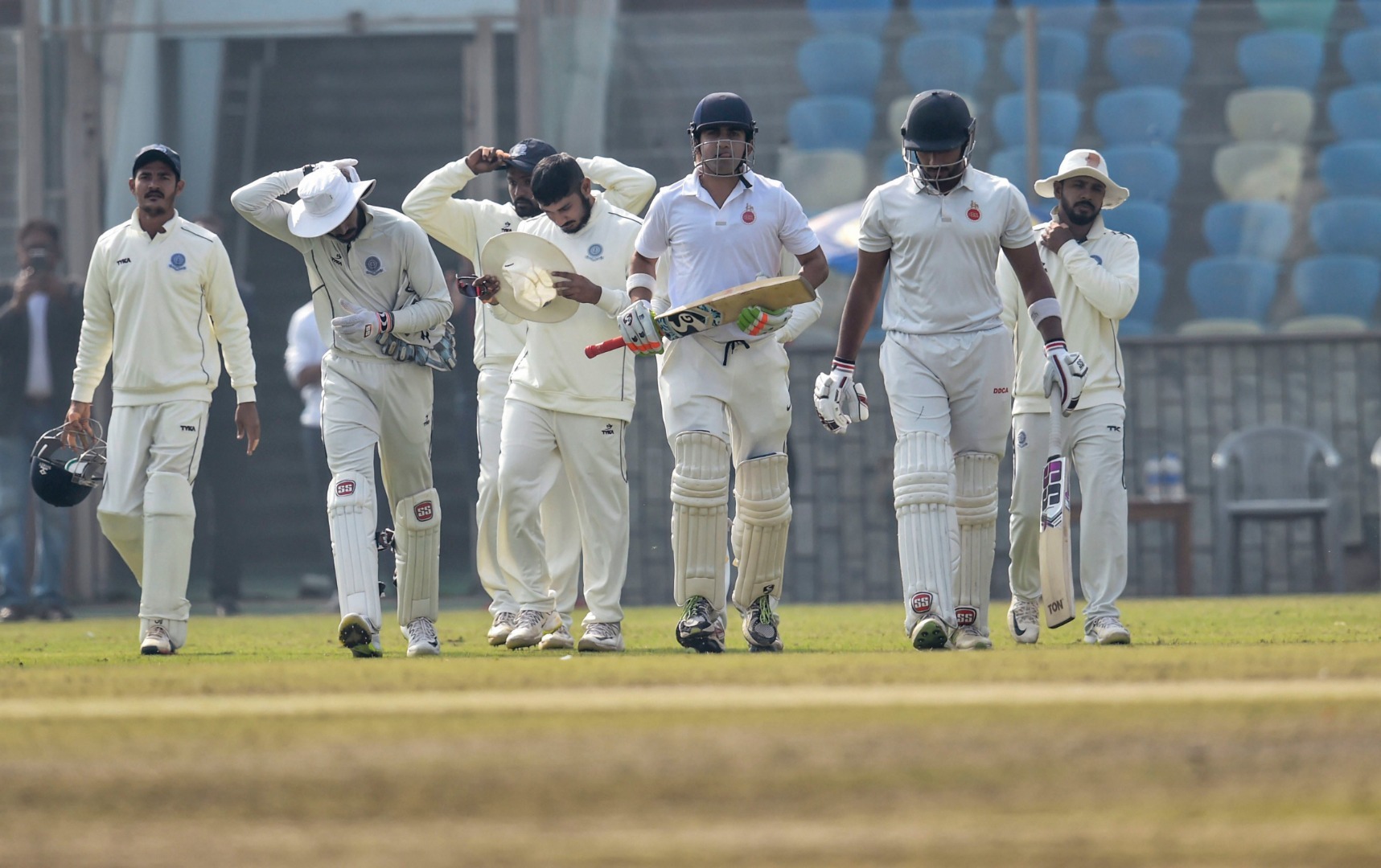 Gautam Gambhir sticks to his promise, remains #unbeaten in his final game