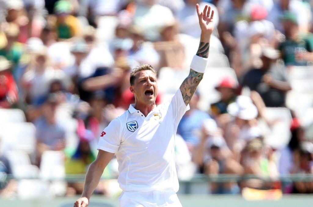 Dale Steyn breaks Shaun Pollock's record to become South Africa's leading Test wicket-taker