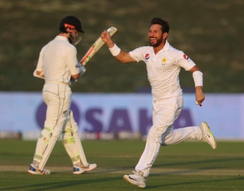 yasir shah becomes the fastest bowler to 200 test wickets breaks 82 year old record Yasir Shah becomes the fastest bowler to 200 Test wickets, breaks 82-year-old record