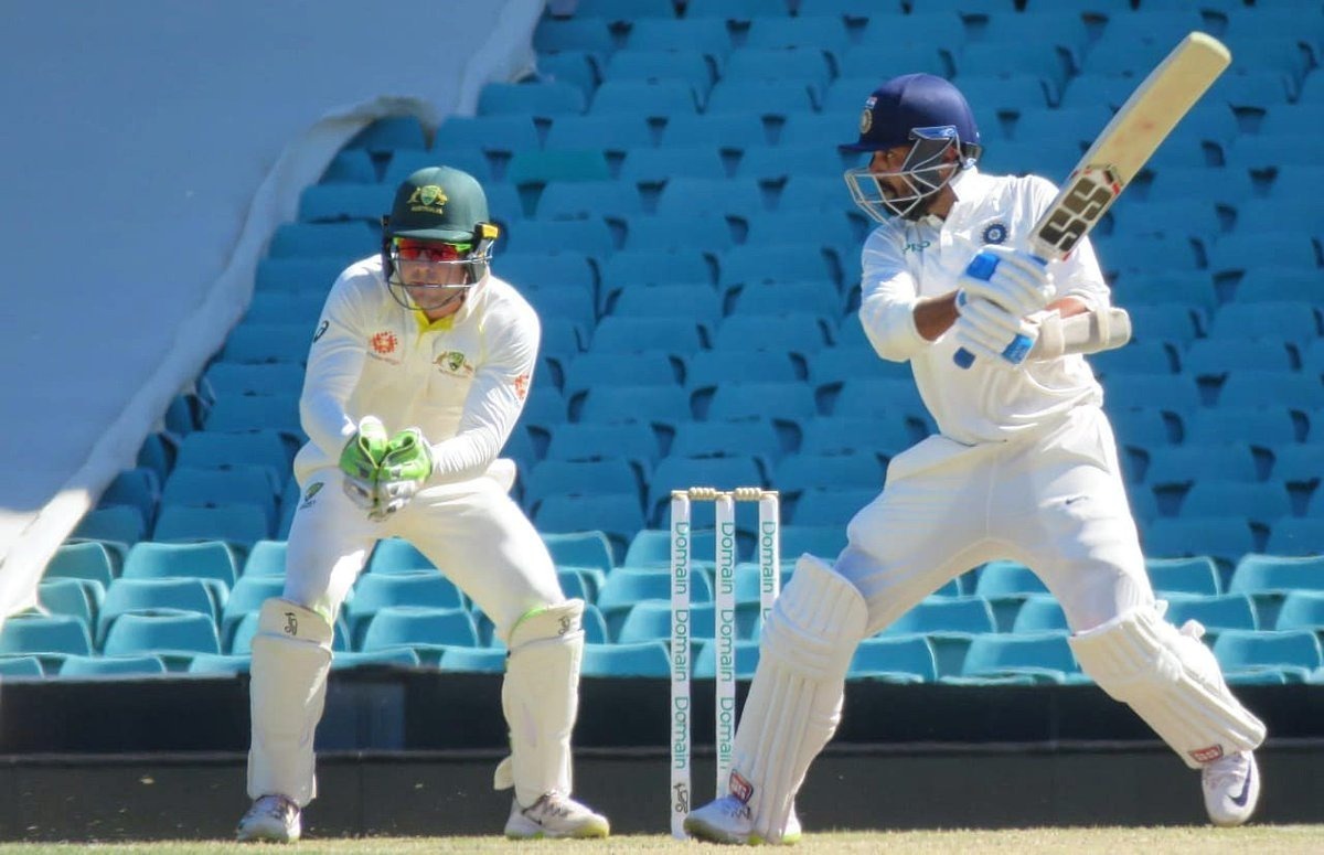 WATCH: Murali Vijay blasts 26 runs in an over to reach century