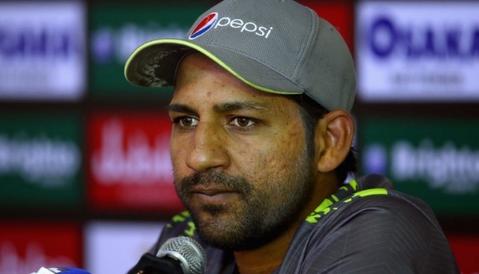 sarfraz accepts mistake apologises in front of pakistani media Sarfraz accepts mistake, apologises in front of Pakistani media