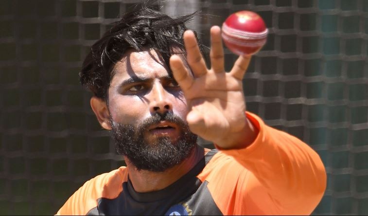 Star Spinner Ravindra Jadeja made an impressive return to the ODI format in the Asia Cup 2018 and followed his form with playing some good cricket in the final two Tests against Australia. Jadeja managed to retain his number three position below Shakib Al Hasan in test all-rounders rankings.