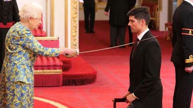 sir alastair cook officially receives knighthood at buckingham palace Sir Alastair Cook officially receives Knighthood at Buckingham Palace