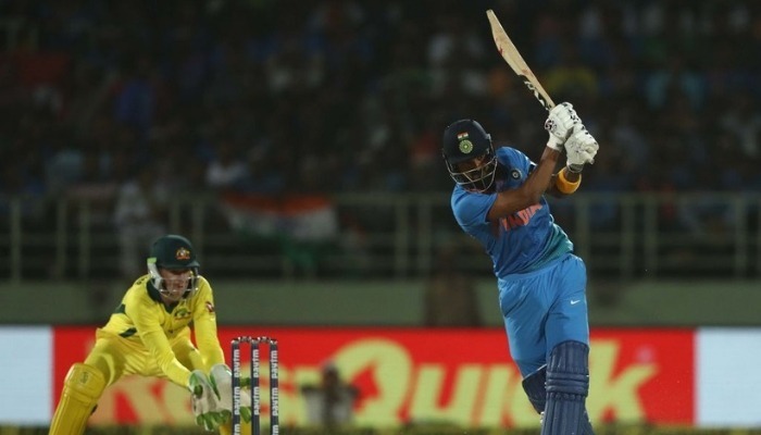 WATCH: KL Rahul's four sixes that brought his home crowd on their toes