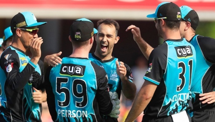 WATCH: Josh Lalor takes 4th hat-trick of BBL history but doesn’t realise