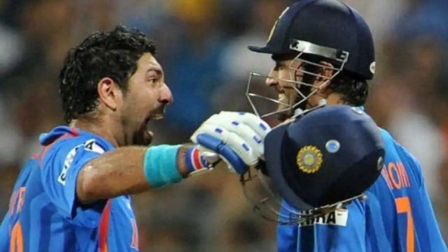 Dhoni's presence in World Cup important for decision-making: Yuvraj
