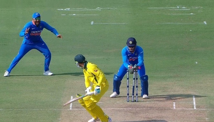 watch ms dhoni stumps peter handscomb in a blink of an eye WATCH: MS Dhoni stumps Peter Handscomb in a blink of an eye