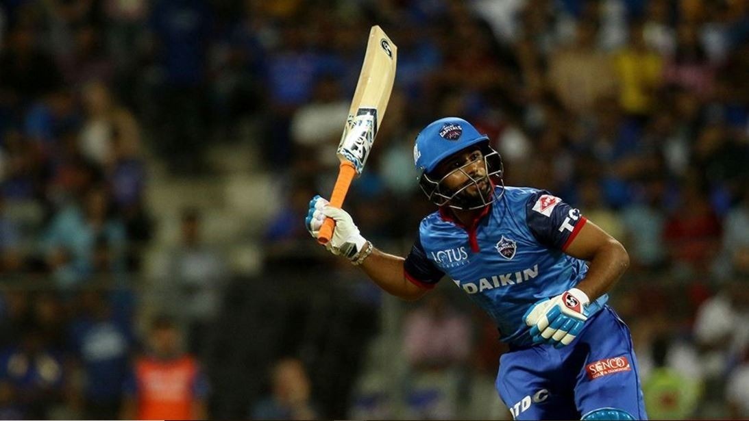 Two Helicopters Two One Handed Sixes The Rishabh Pant Show