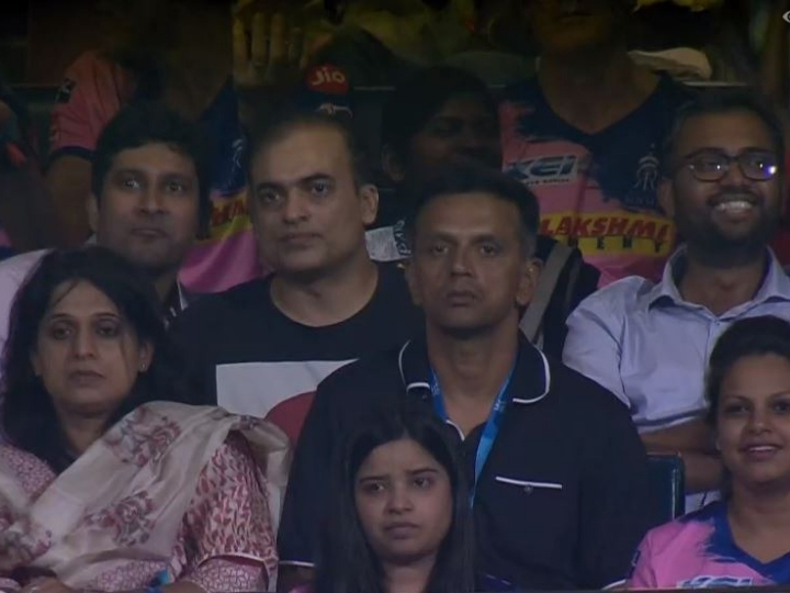 watch rahul dravid waiting for rain to stop at chinnaswamy during rcb vs rr clash WATCH: Rahul Dravid waiting for rain to stop at Chinnaswamy during RCB vs RR clash