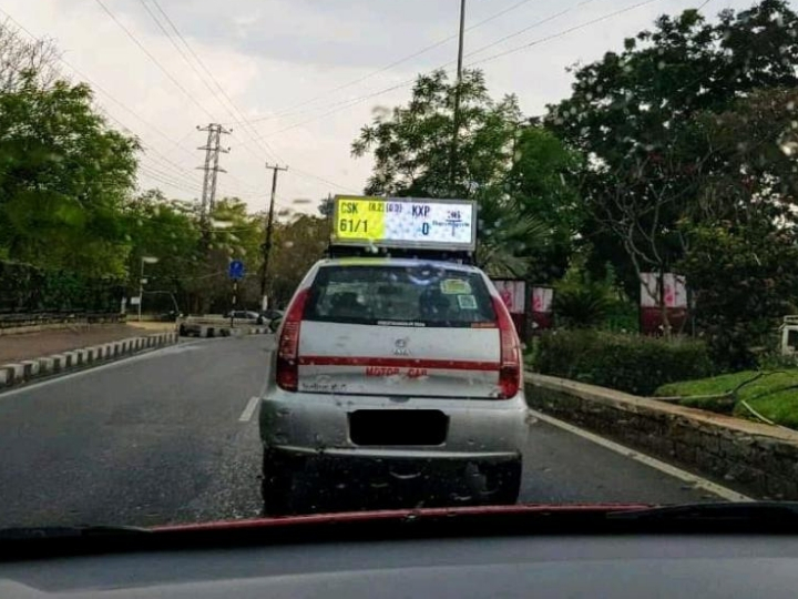 ipl 2019 hyderabad taxi displaying live score takes cricket craziness to another level IPL 2019: Hyderabad taxi displaying live score takes cricket craziness to another level