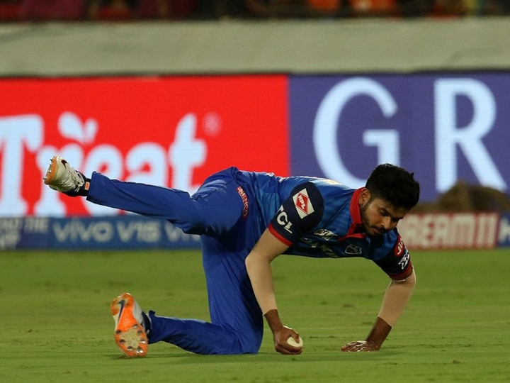 ipl 2019 shreyas iyer hit on right arm ahead of mumbai indians clash IPL 2019: Shreyas Iyer hit on right arm ahead of Mumbai Indians clash