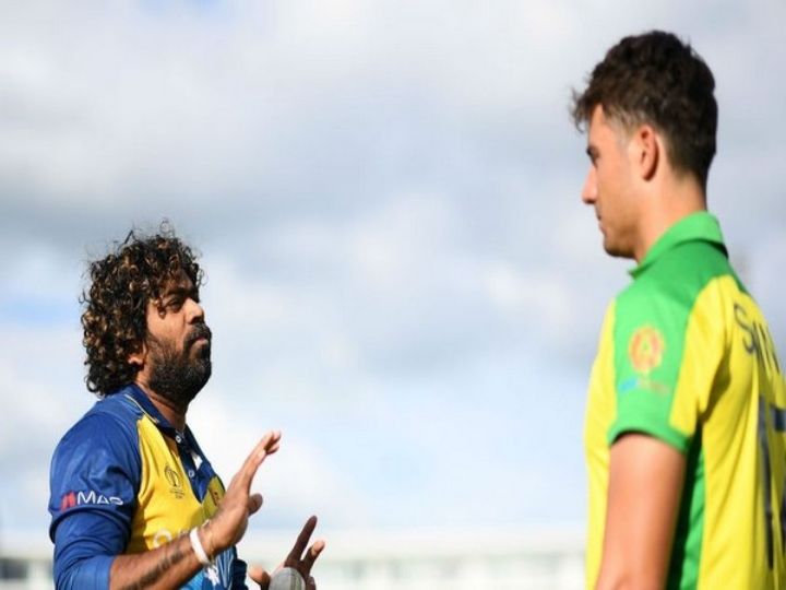 watch lasith malinga teaches marcus stoinis the secrets of his slower ball WATCH: Lasith Malinga teaches Marcus Stoinis the secrets of his slower ball