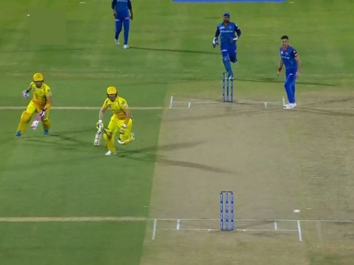 watch watson du plessis survive hilarious mix up dc players fail to utilise the chance WATCH: Watson, du Plessis survive hilarious mix-up; DC players fail to utilise the chance