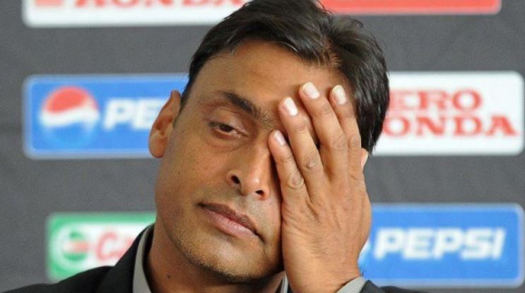 Watch: 'સકરીન નહીં હોતા હૈ ભાઈ... સ્ક્રીન હોતા હૈ',  શોએબ અખ્તરે લાઈવ શો દરમિયાન કામરાન અકમલની ઉડાવી મજાક