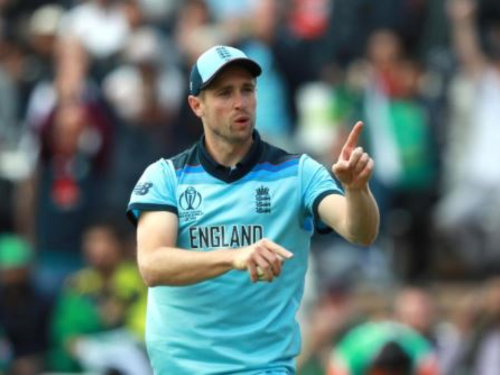 watch woakes steals the show with an exceptional catch to stun pakistan WATCH: Woakes steals the show with an 'exceptional catch' to stun Pakistan