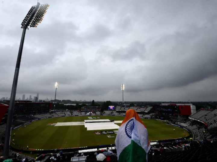 ind vs nz icc world cup 2019 semi finals 1 play called off for the day kiwis to resume innings at 211 5 tomorrow IND vs NZ, ICC World Cup 2019, Semi-Final 1: Play called off for the day, Kiwis to resume innings at 211/5 tomorrow