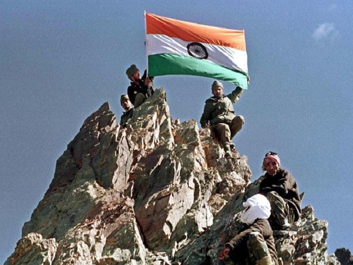 Kargil Vijay Diwas: Indian cricketers Pay Tribute To Valiant Soldiers Who Fell In Line Of Duty Kargil Vijay Diwas: Indian cricketers Pay Tribute To Valiant Soldiers Who Fell In Line Of Duty