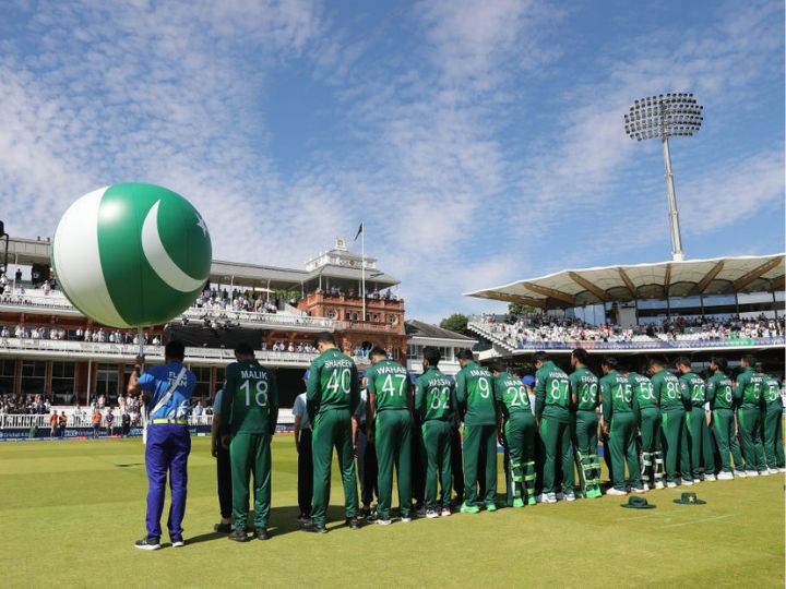 pcb to take decisions on splitting captaincy inviting applications for new coach PCB to take decisions on splitting captaincy, inviting applications for new coach