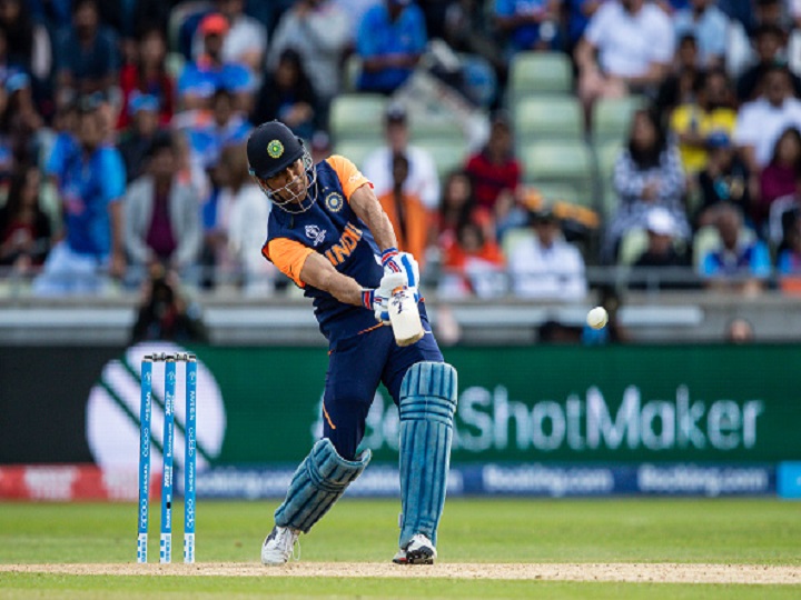 World Cup 2019: Manjrekar feels India should look beyond Dhoni to win games