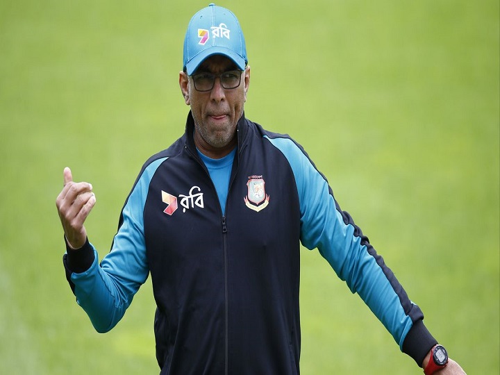 sri lanka suspend coach chandika hathurusingha ahead of new zealand series Sri Lanka Suspend Coach Chandika Hathurusingha Ahead Of New Zealand Series