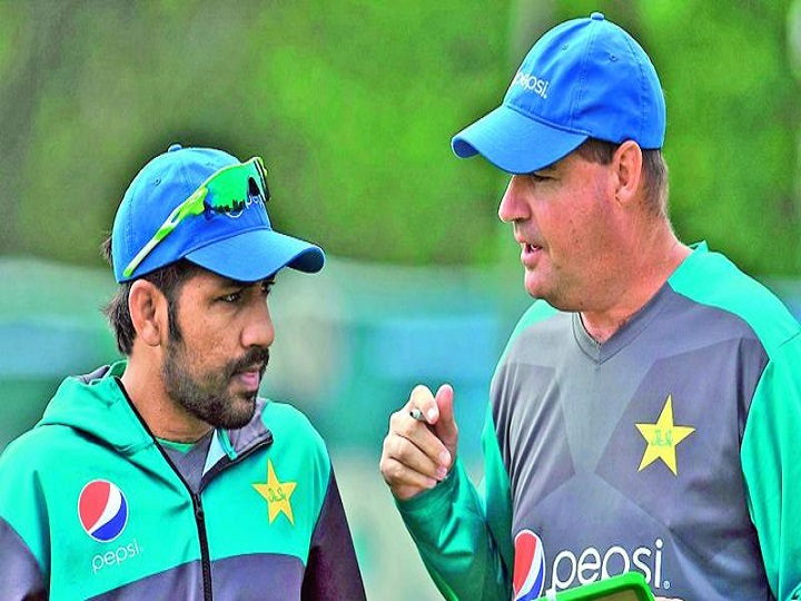 PCB Ends Association With Pakistan Head Coach Arthur & Support Staff