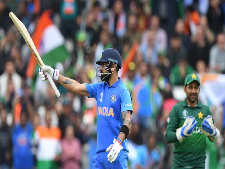 world record world cup 2019 virat kohli become quickest to 11000 odi runs World Cup 2019 | सुपरफास्ट विराट, सचिन तेंडुलकरचा विक्रम मोडला