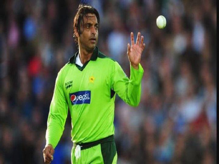 world cup 2019 pakistan former cricketer shoaib akhtar not happy with indian performance against england भारताच्या पराभवाने शोएब अख्तर निराश, विजयासाठीच्या प्रार्थना कामी न आल्याची खंत