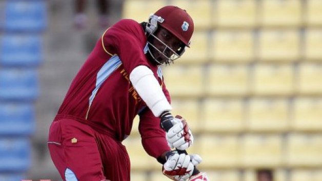 gayle s 47 ball ton takes wi to brink 2390 WIvsENG: गेल के विस्फोटक शतक से वेस्टइंडीज़ का विजयी आगाज़