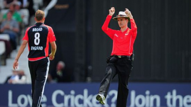 अंतर्राष्ट्रीय पैनल से हटाए गए बॉडन billy bowden removed from new zealand international umpiring panel 3575 अंतर्राष्ट्रीय पैनल से हटाए गए बॉडन