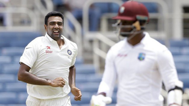 indvswi ashwin and rahul floor west indies on first day of 2nd test 4138 INDvsWI: अश्विन की फिरकी में फंस वेस्टइंडीज़ 196 रनों पर ढेर, भारत 126/1