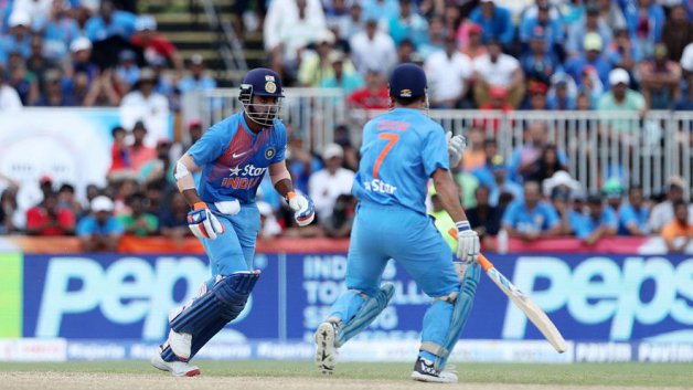 INDvsWI: रनों की बरसात के बीच आखिरी गेंद पर मान ली धोनी ने हार