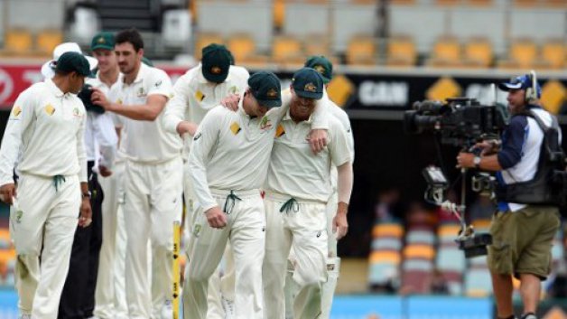 AUSvsPAK: हार के डर से उबरते हुए 39 रनों से जीत गया ऑस्ट्रलिया AUSvsPAK: हार के डर से उबरते हुए 39 रनों से जीत गया ऑस्ट्रलिया