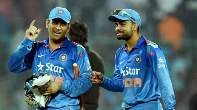 dhoni can surely play under kohli in odis aakash chopra 7262 'वनडे में कोहली के नेतृत्व में खेल सकते हैं धोनी'