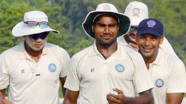 रणजी ट्रॉफी: सेमीफाइनल का मुकाबला झारखंड और गुजरात के बीच ranji trophy jharkhand aim for history in semi final vs gujarat 7480 रणजी ट्रॉफी: सेमीफाइनल का मुकाबला झारखंड और गुजरात के बीच