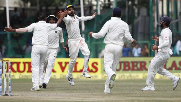 india vs england 4th test 5th day 7089 INDvsENG: सीरीज़ जीत से 4 विकेट दूर टीम इंडिया