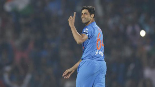 age is just a number i need just one game to get going nehra 8033 उम्र से फर्क नहीं, मुझे लय हासिल करने के लिये एक मैच चाहिये: नेहरा