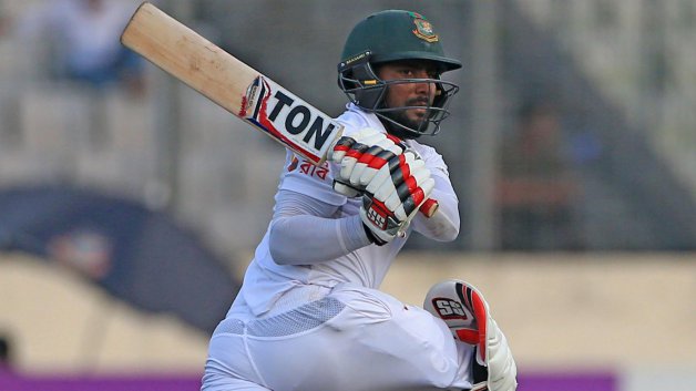 bangladeshi opening batsmen imrul kayes ruled out of india test 8180 भारत के खिलाफ टेस्ट मैच नहीं खेल सकेंगे चोटिल काएस