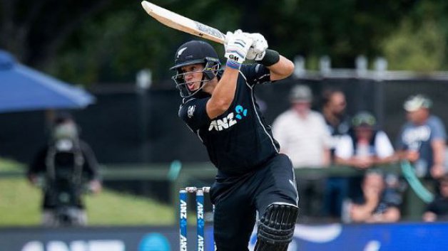 ross taylor sets new zealand record with 17th odi century 8469 NZvsSA: टेलर के रिकार्ड शतक से न्यूजीलैंड ने साउथ अफ्रीका को हराया