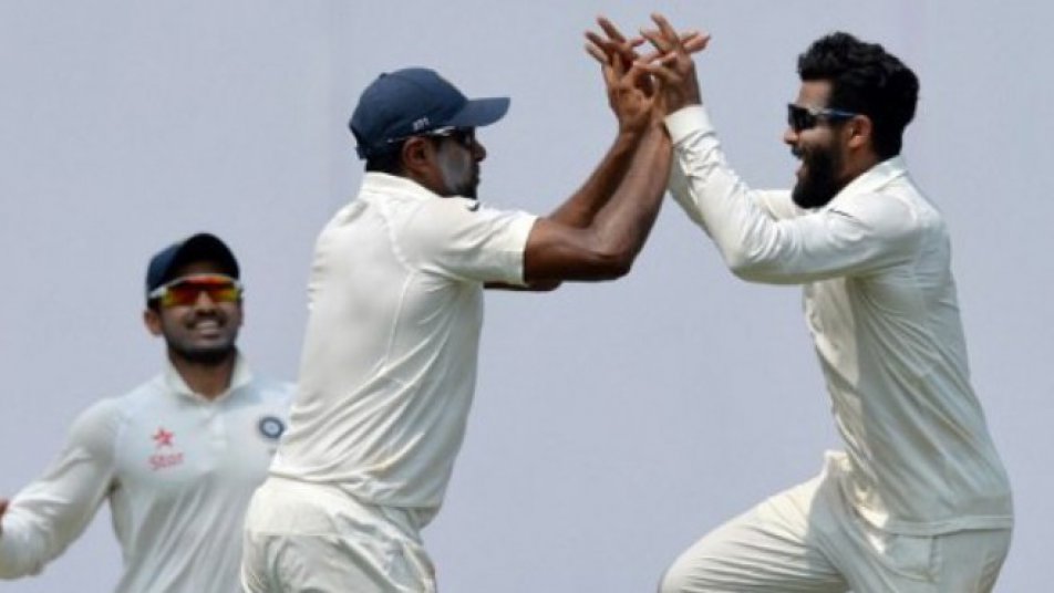 ashwin jadeja jointly on top in icc test rankings kohli slips to no 3 8723 अश्विन और जडेजा आईसीसी टेस्ट रैंकिंग में संयुक्त रूप से शीर्ष पर