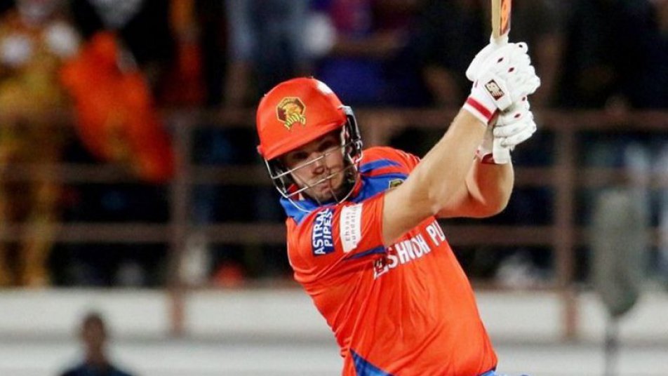 IPL2017: किट बैग गुम होने की वजह से मुंबई के खिलाफ मैच से बाहर हुए एरॉन फिंच